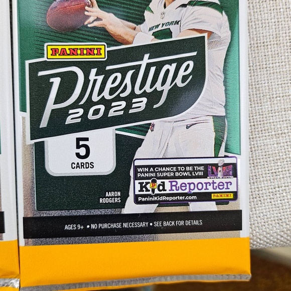 2023 Panini Prestige NFL Trading Card Pack Aaron Rodgers 5 card pk - 6 packs - Picture 2 of 8